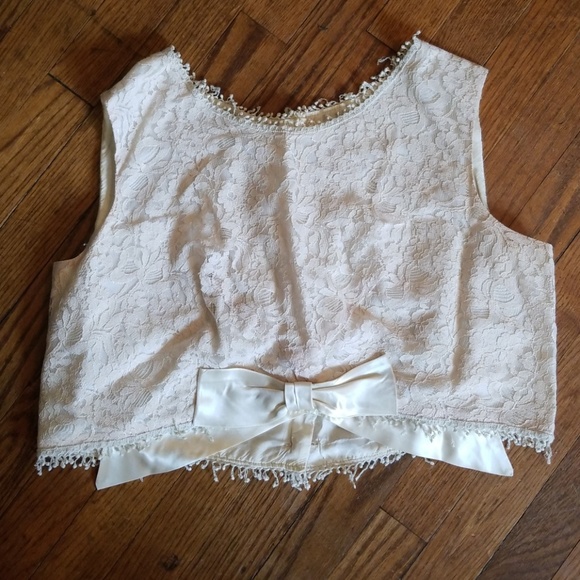 Vintage lace crop - Picture 1 of 5